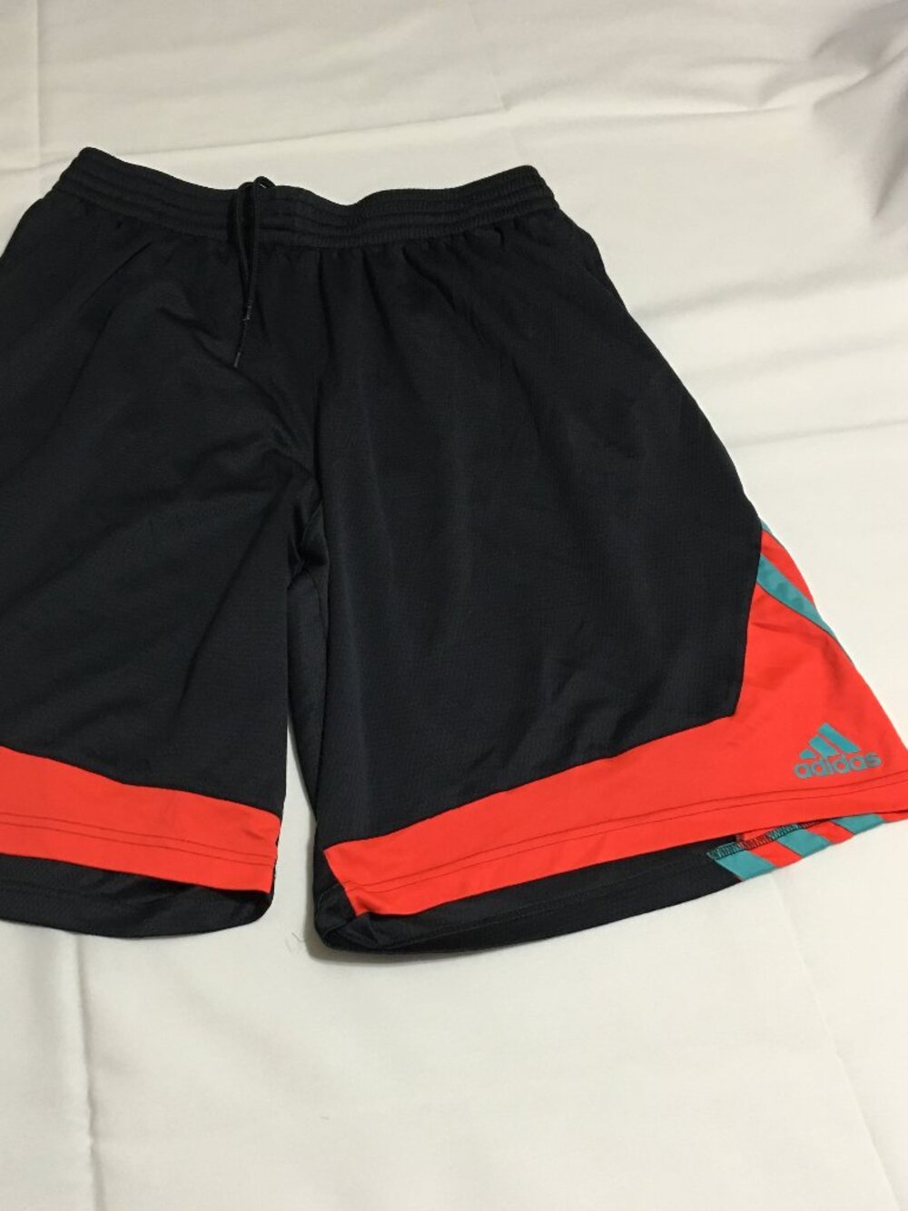 Adidas Men’s XL Black Basketball Athletic Shorts Drawstring Gym Training Mesh